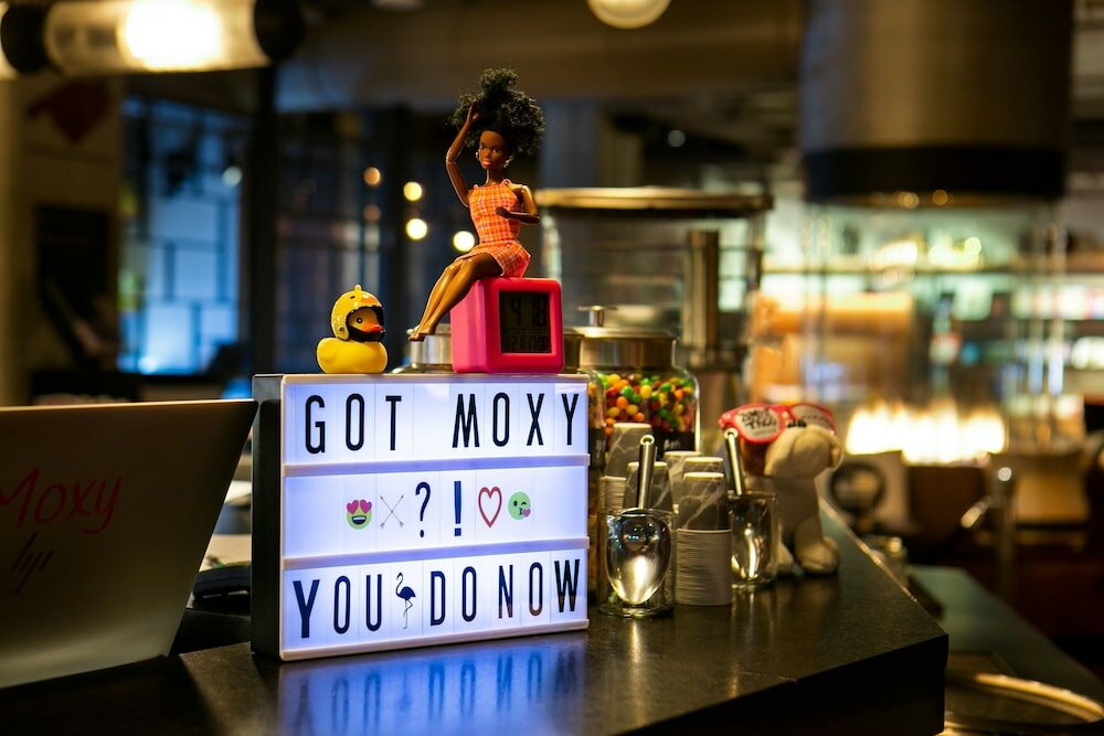 Фото Moxy Louisville Downtown
