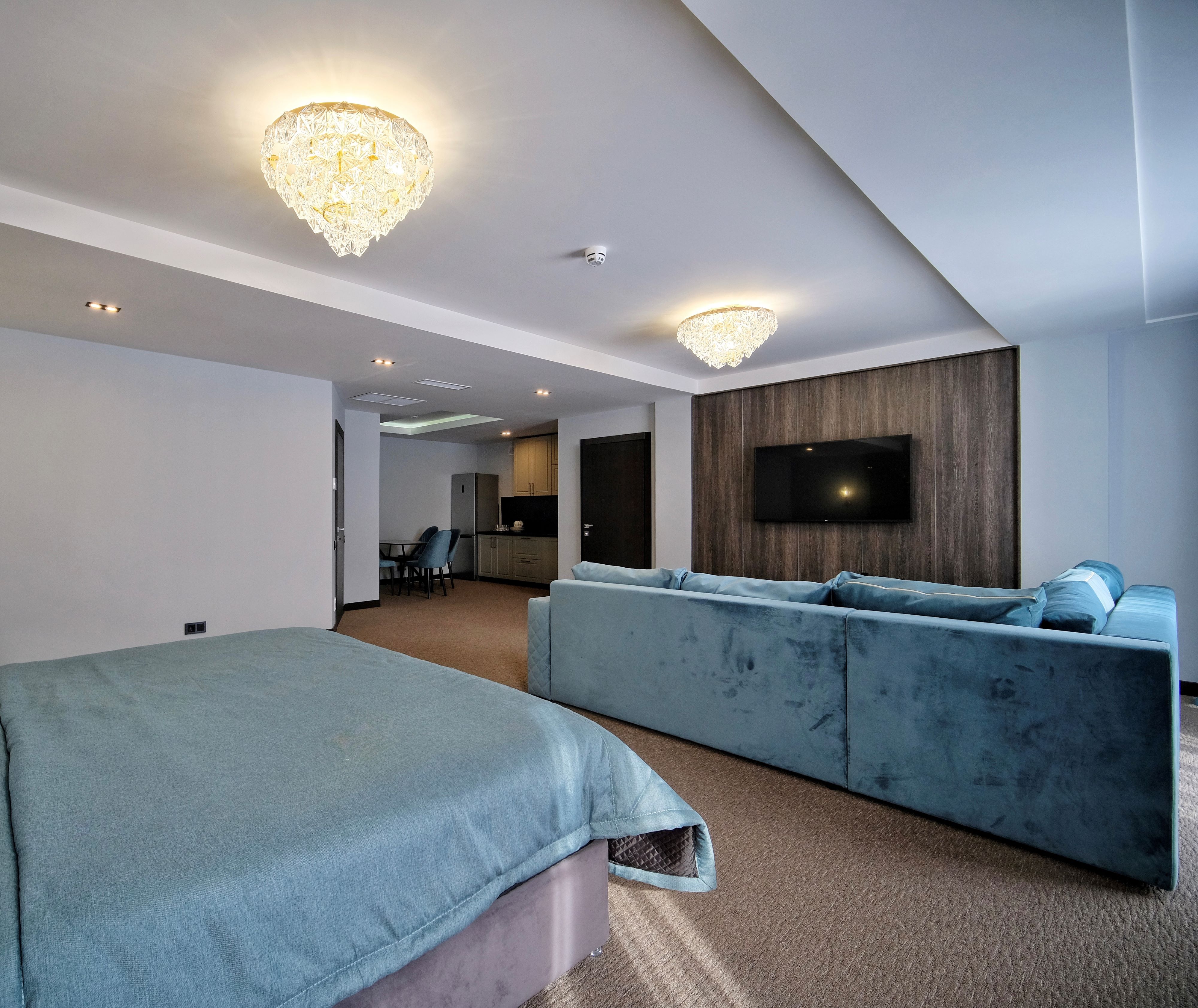 Фото Cosmos Selection Dombay Diamond