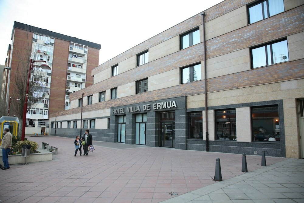 Фото Villa de Ermua Hotel