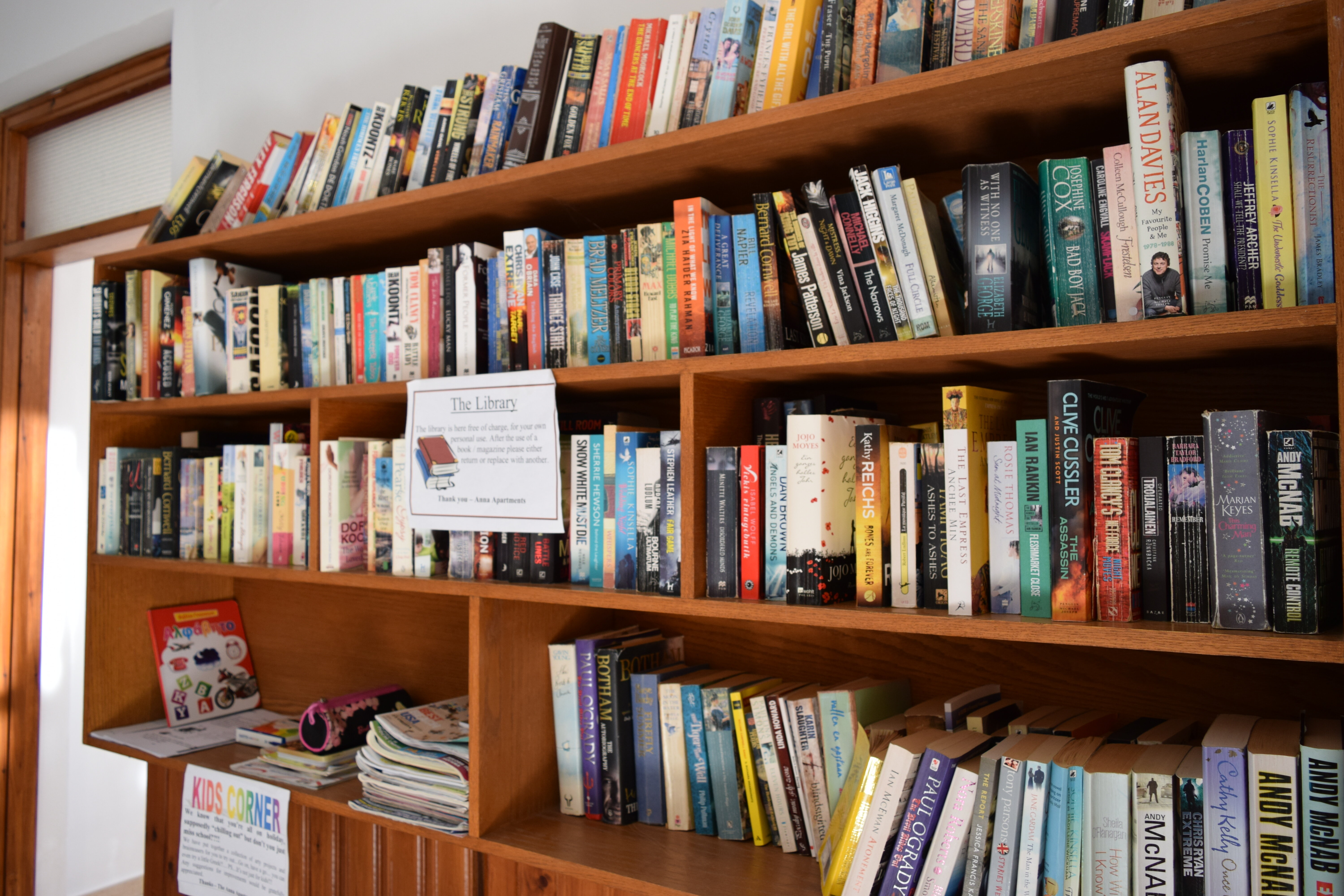 Фото Anna Hotel Apartments