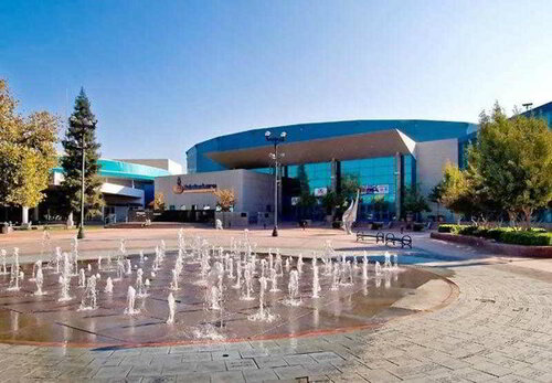 Гостиница Bakersfield Marriott at the Convention Center в Бэйкерсфилде