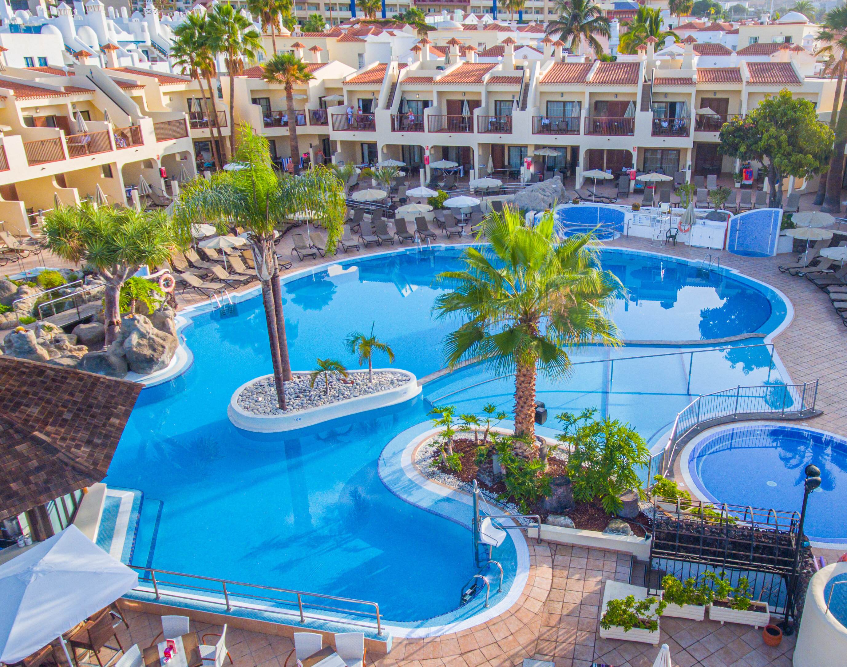 Фото Royal Sunset Beach Club