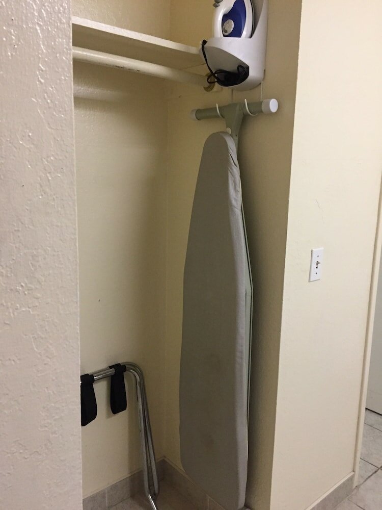 Фото Tiki Lodge Motel