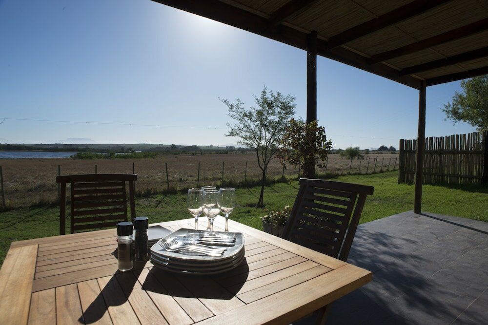 Фото Wild Clover Cottages