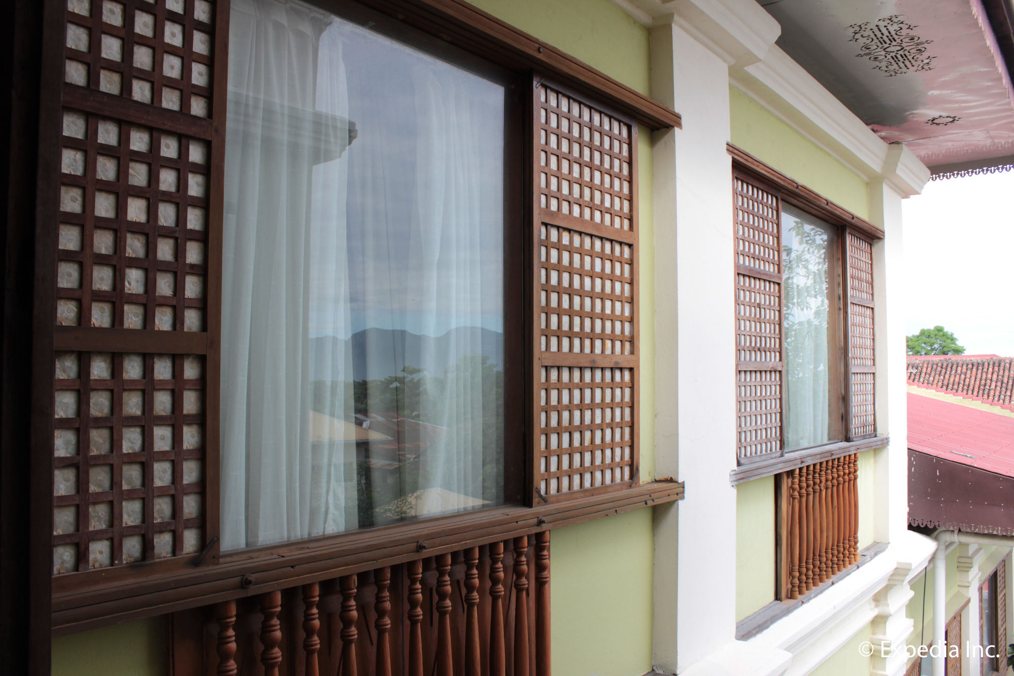 Фото Hotel Salcedo de Vigan