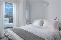 Внешний вид отеля Ikastikies Suites в Муниципальной единице Фирах, фото 2