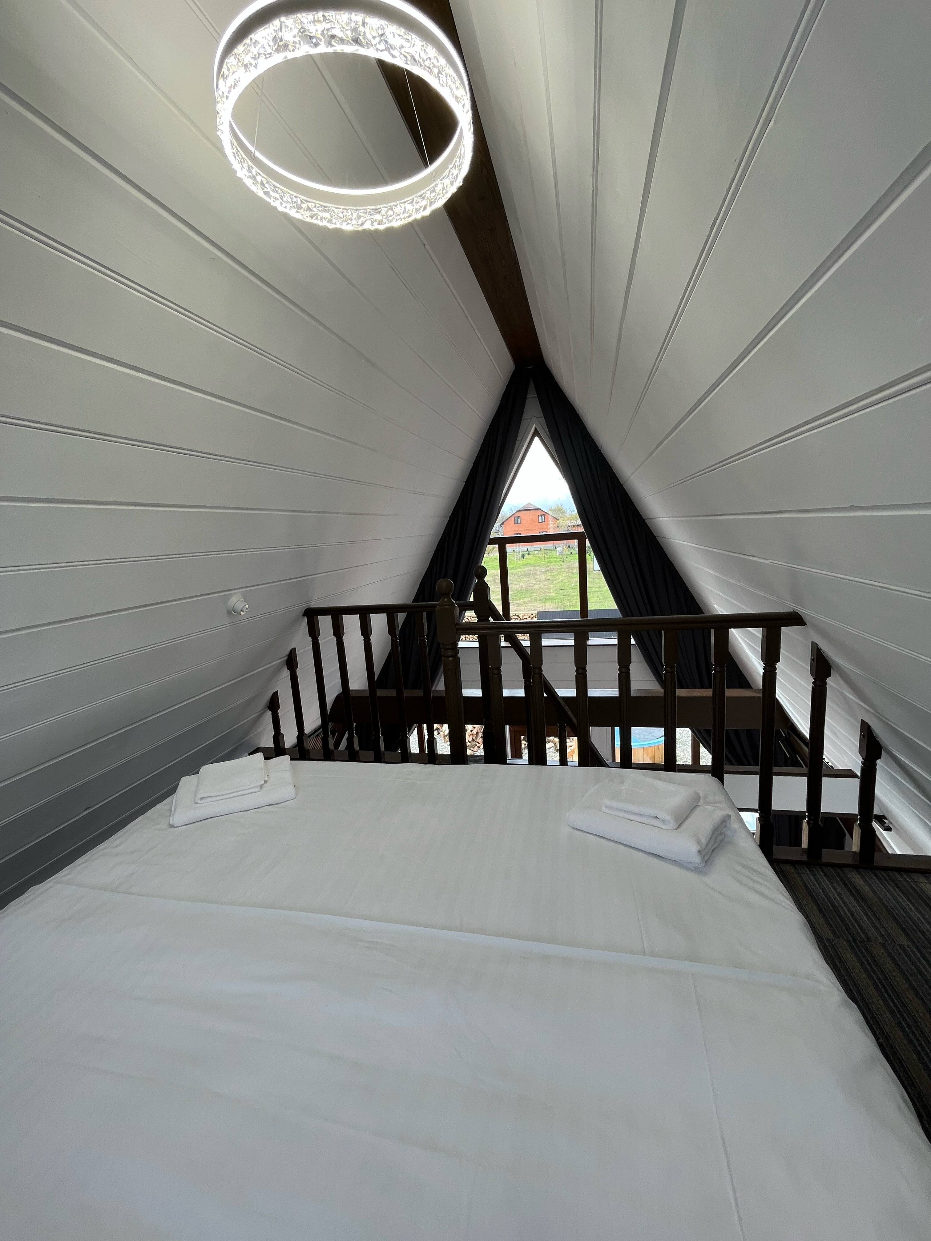 Фото Асти Кэмп