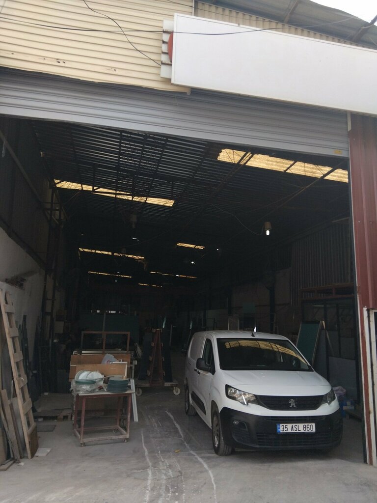 Mirror manufacture and installation Emre Cam Ayna, Izmir, photo