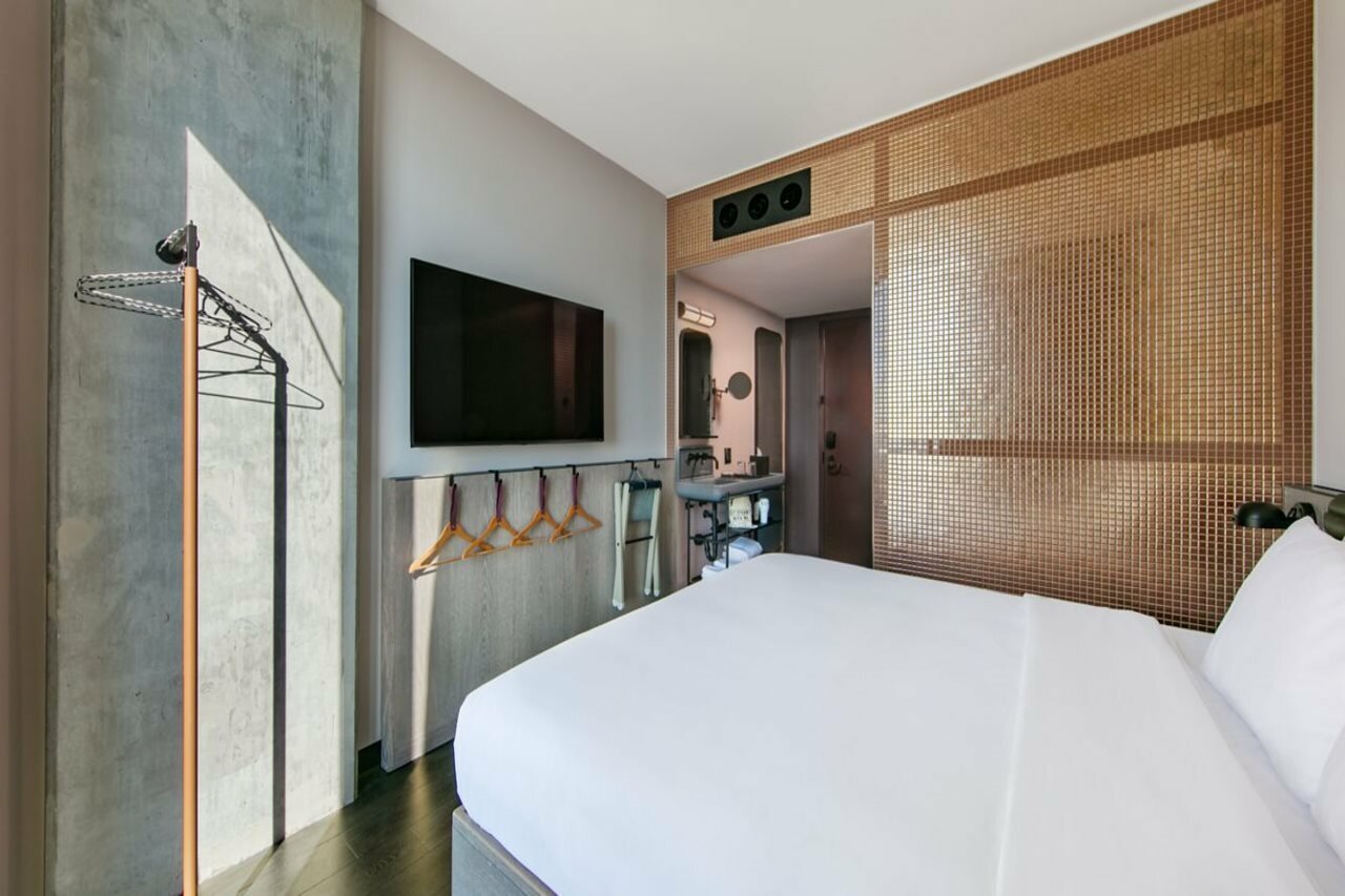 Фото Moxy Downtown Los Angeles