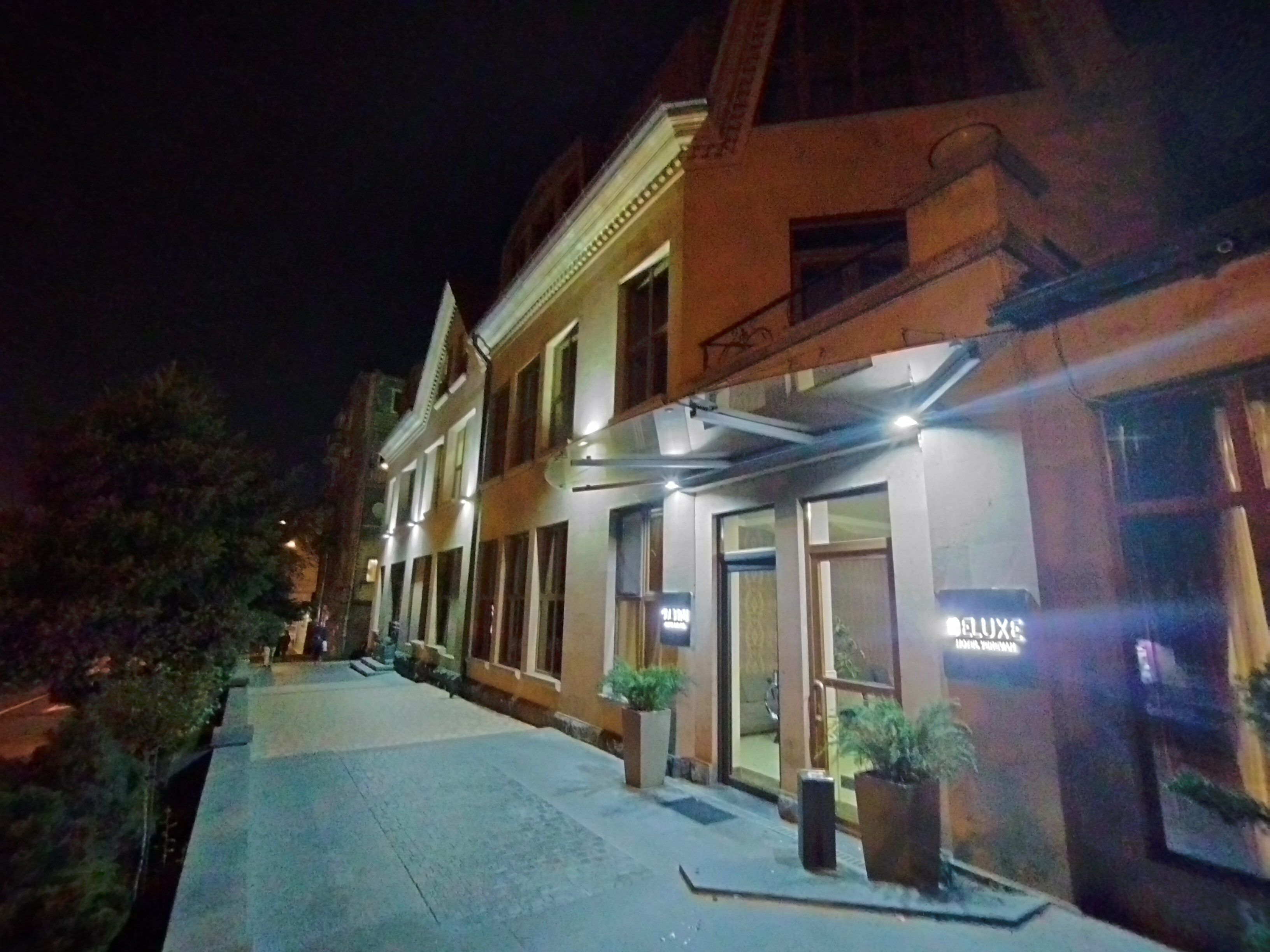 Фото Yerevan Deluxe