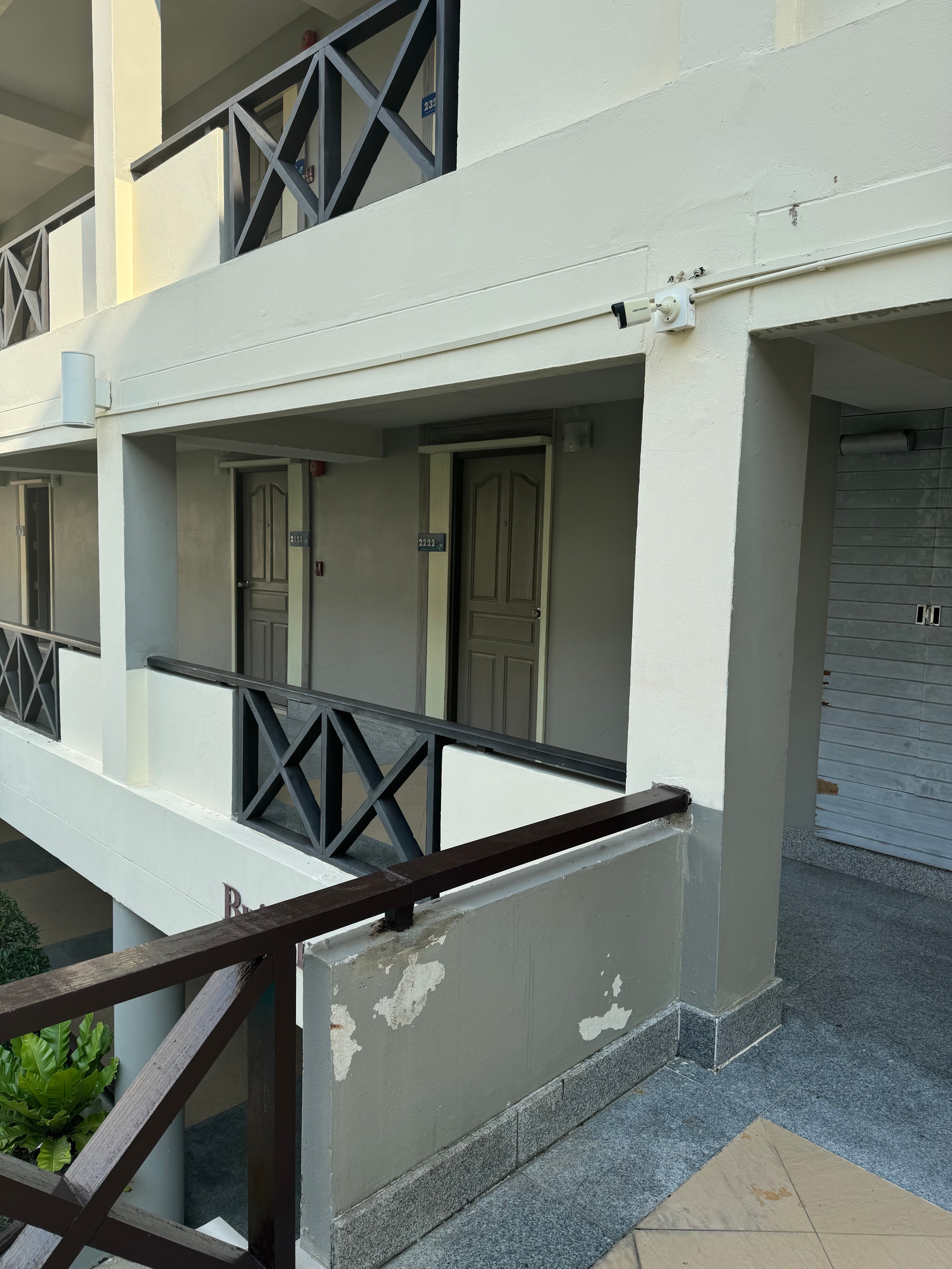 Фото Sea Breeze Jomtien Resort