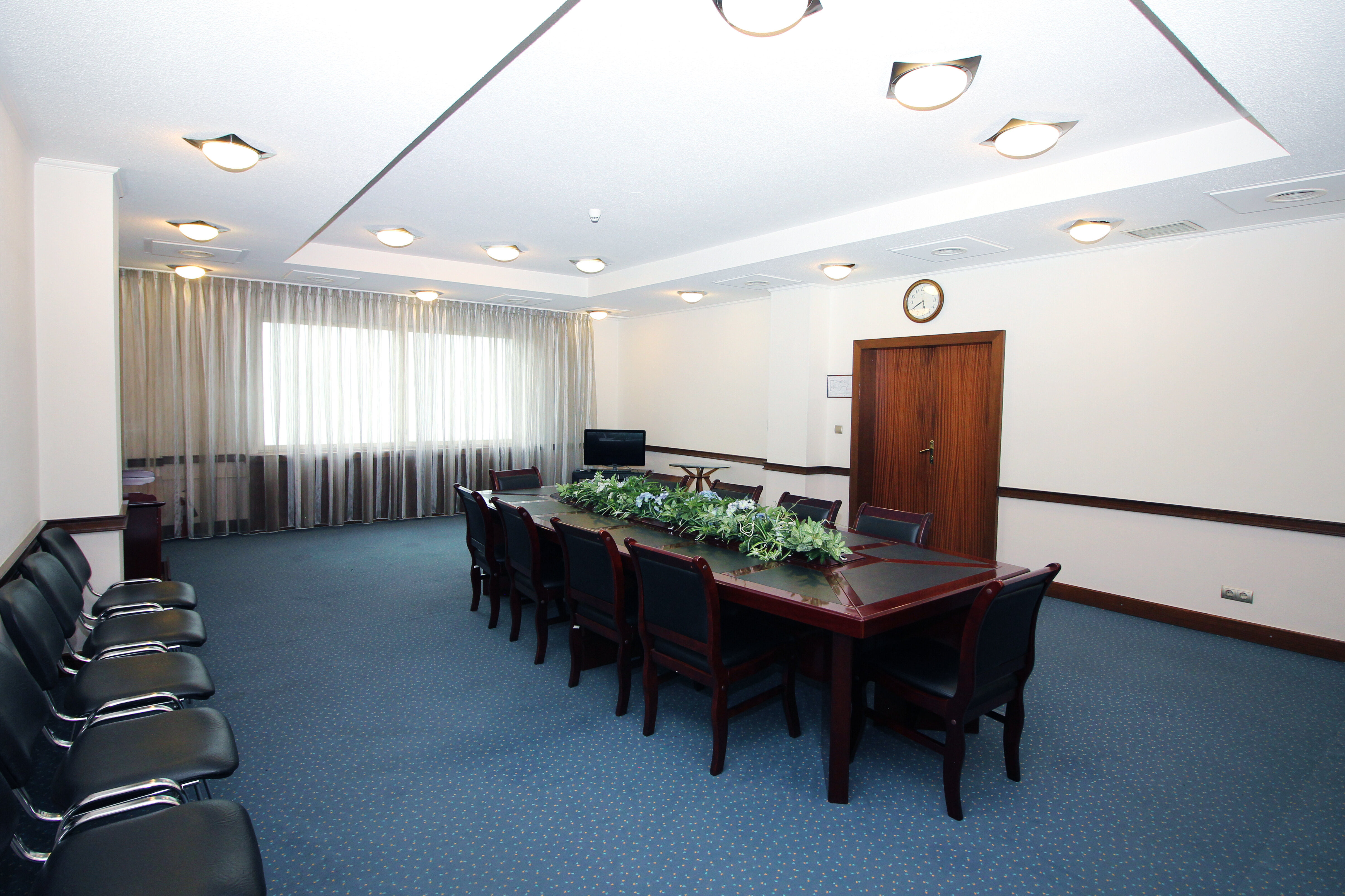 Фото Протон