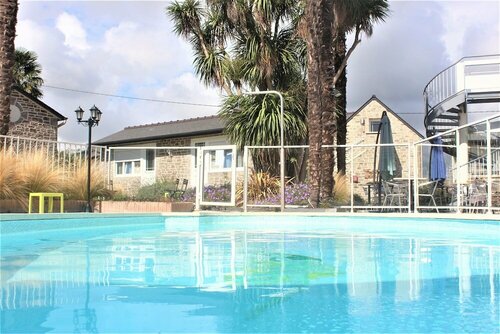 Гостиница Hôtel Les 13 Assiettes