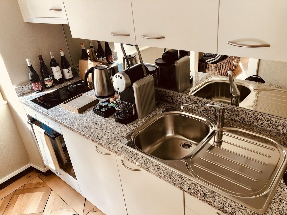 Фото Top city center location by Airhome