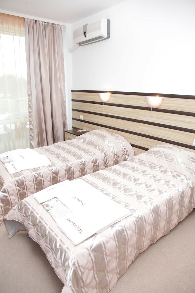 Фото Hotel Zaara