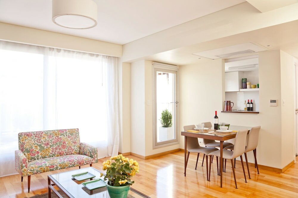 Фото Art Suites & Gallery