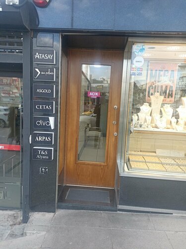 İçözler Kuyumculuk Fotoğraf 3