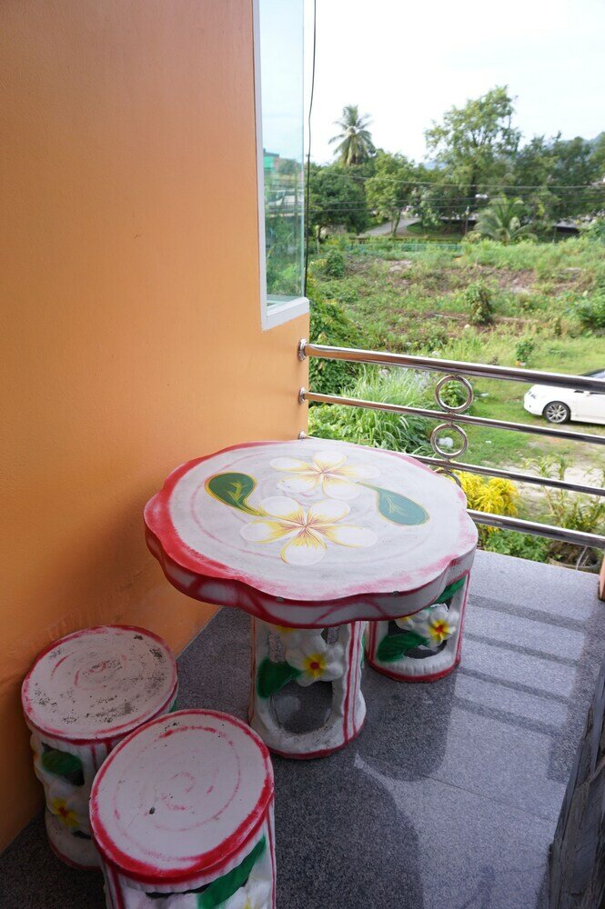 Фото B and B Hotel