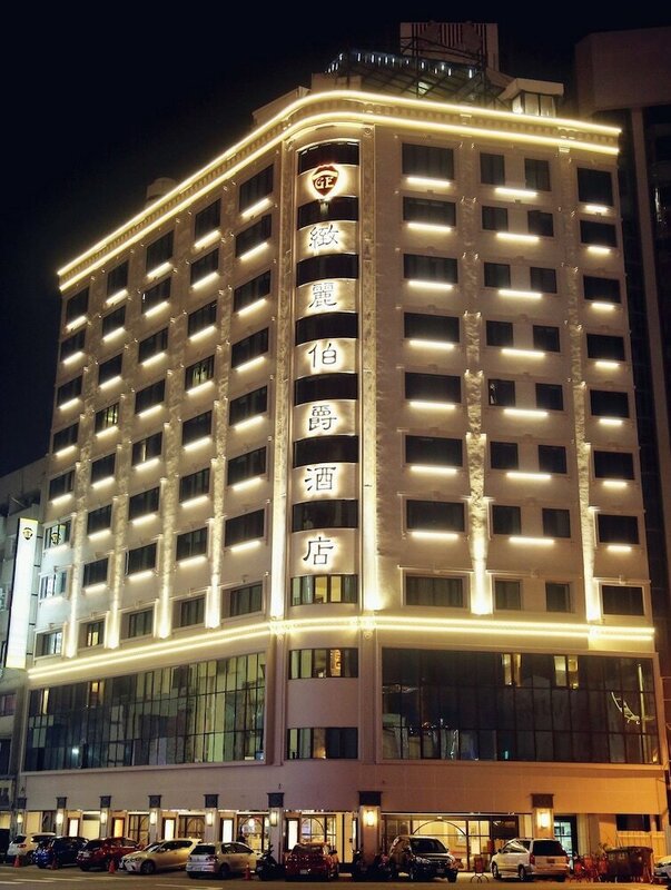 Гостиница Grand Earl Hotel