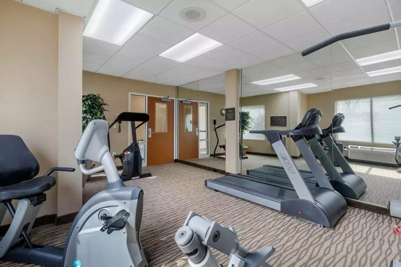 Фото Comfort Inn & Suites