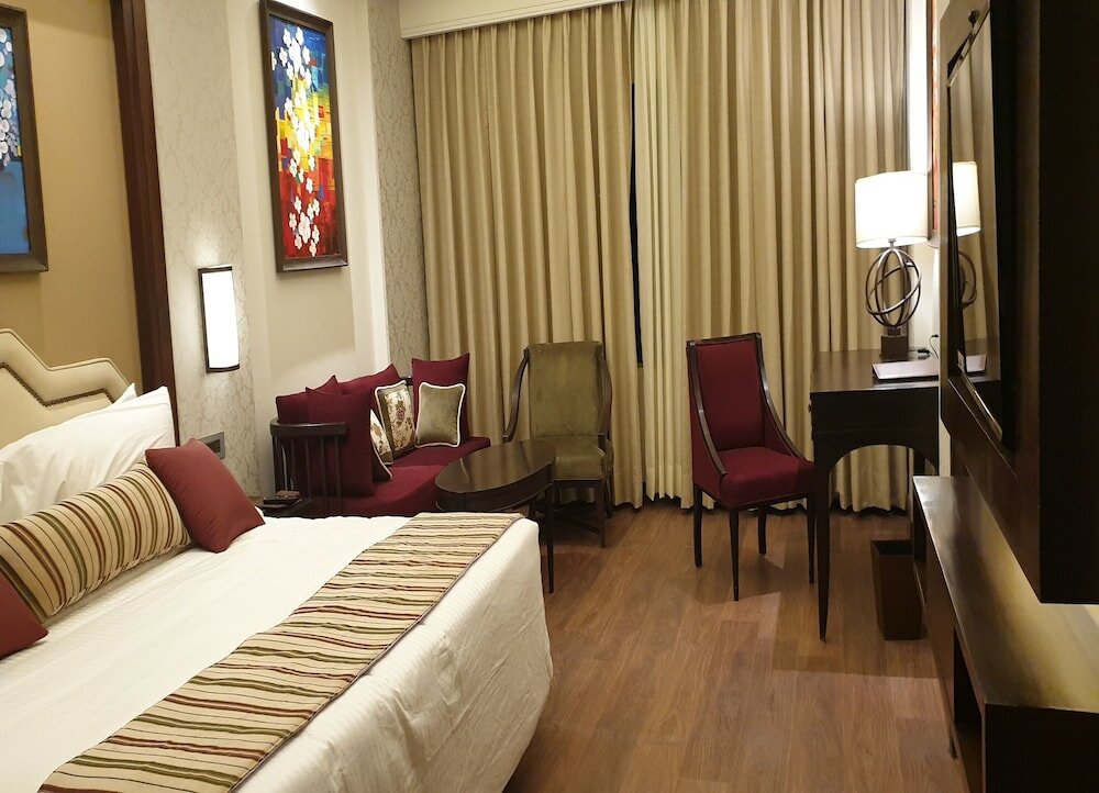 Фото Sarovar Portico Dehradun