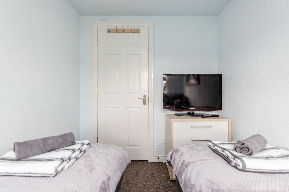 Фото Watford General Suites