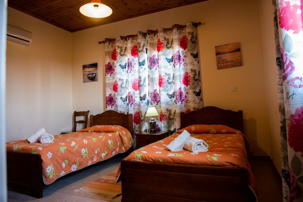 Фото Adonis Villa