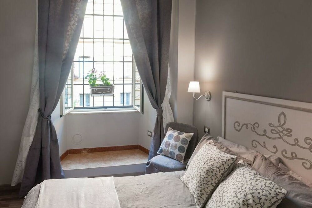 Фото Isabel Guest House