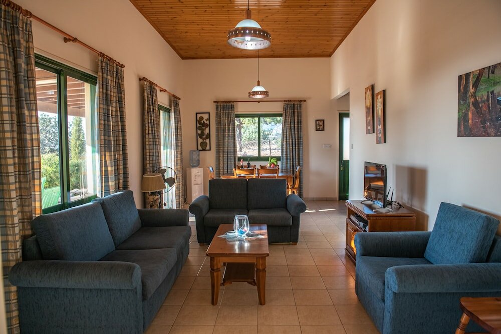 Фото Adonis Villa