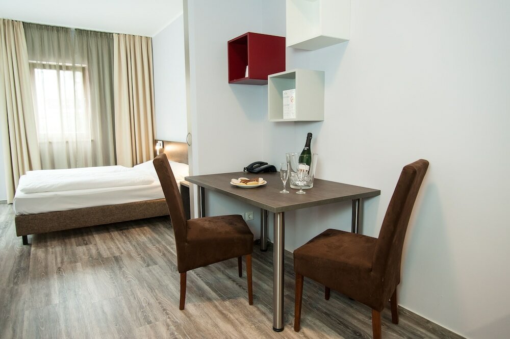 Фото Amalienburg Boutique & Boarding Hotel