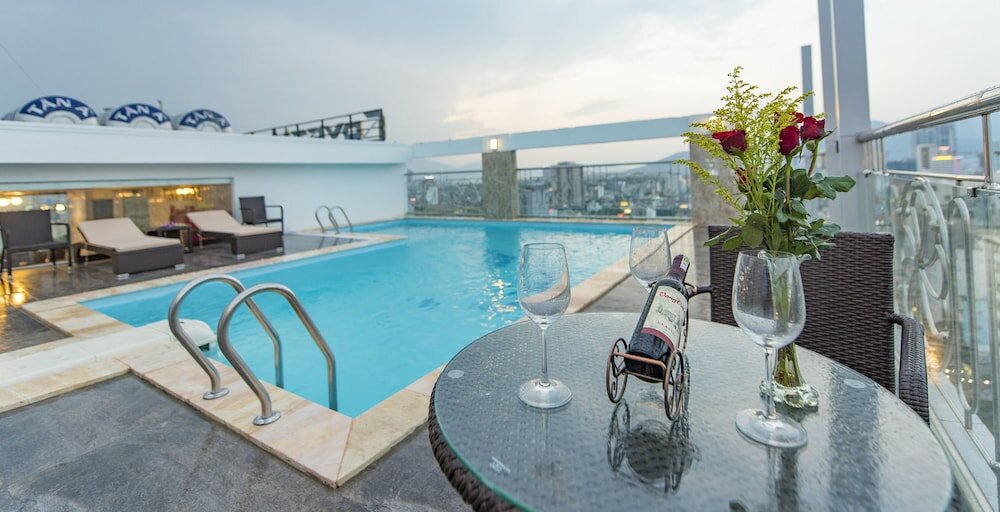 Фото Crystal Hotel