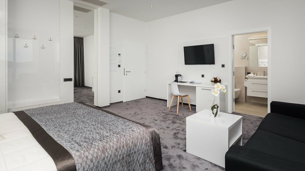 Фото Marina Baotić Apartments