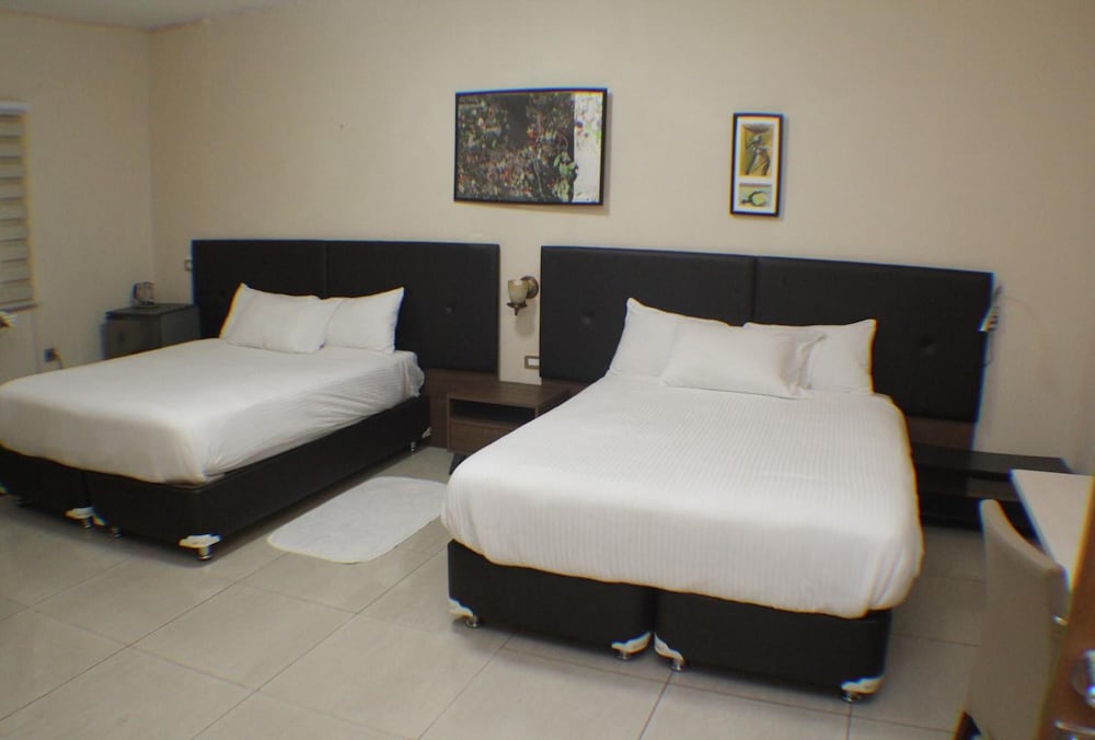 Фото Murex Plaza Hotel & Suites