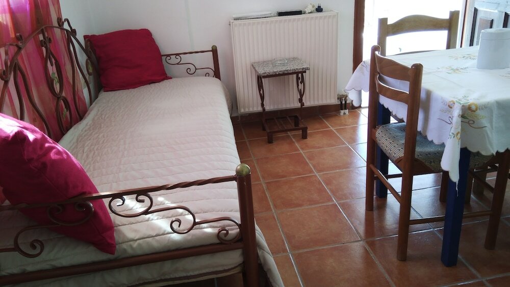 Фото Akti Miaouli Holiday Home