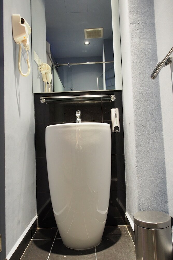 Фото Space Hotel