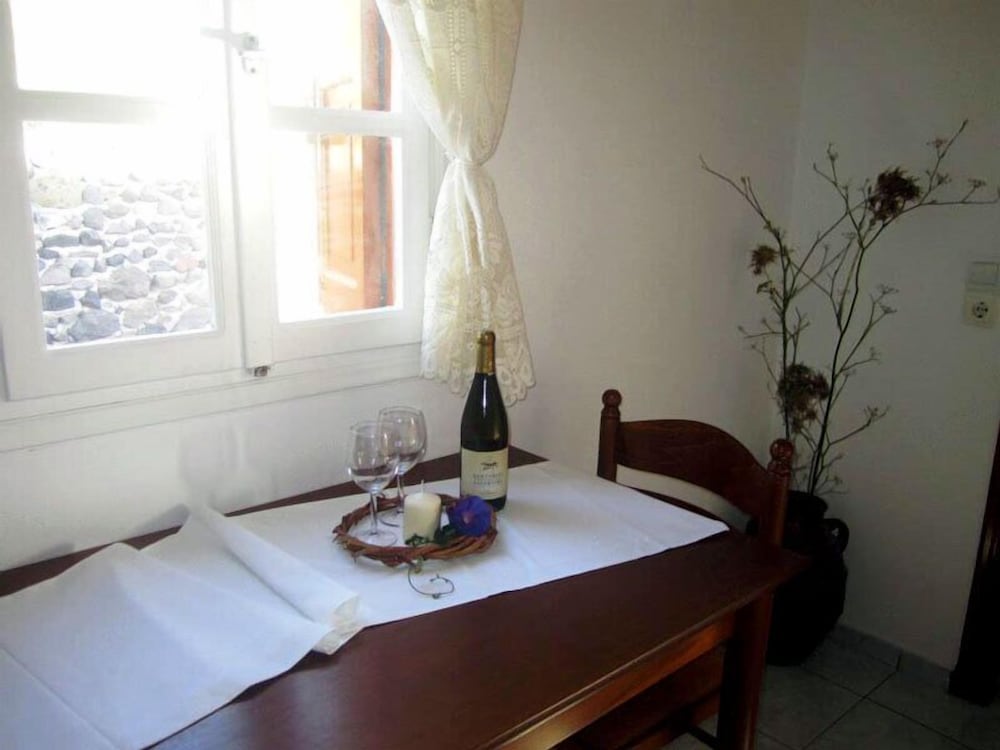 Фото Alonistra Oia Houses