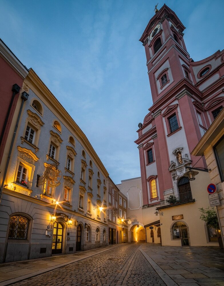 Фото Hotel Passauer Wolf