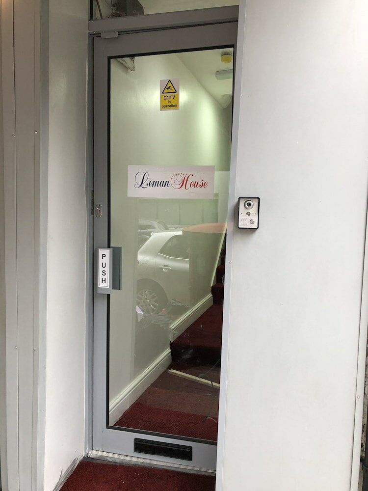 Фото Leman House