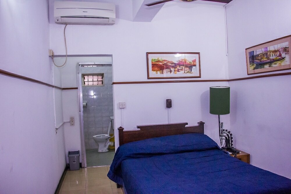 Фото Elliotnass Hotel