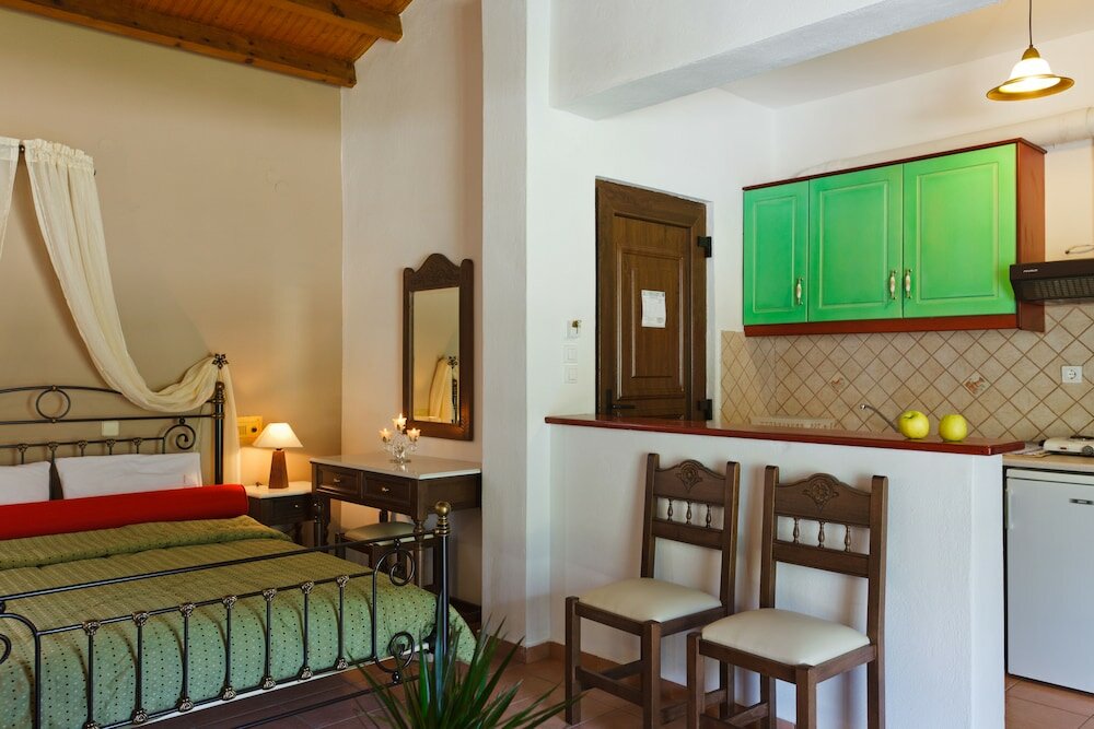 Фото Hovolo Hotel Apartments