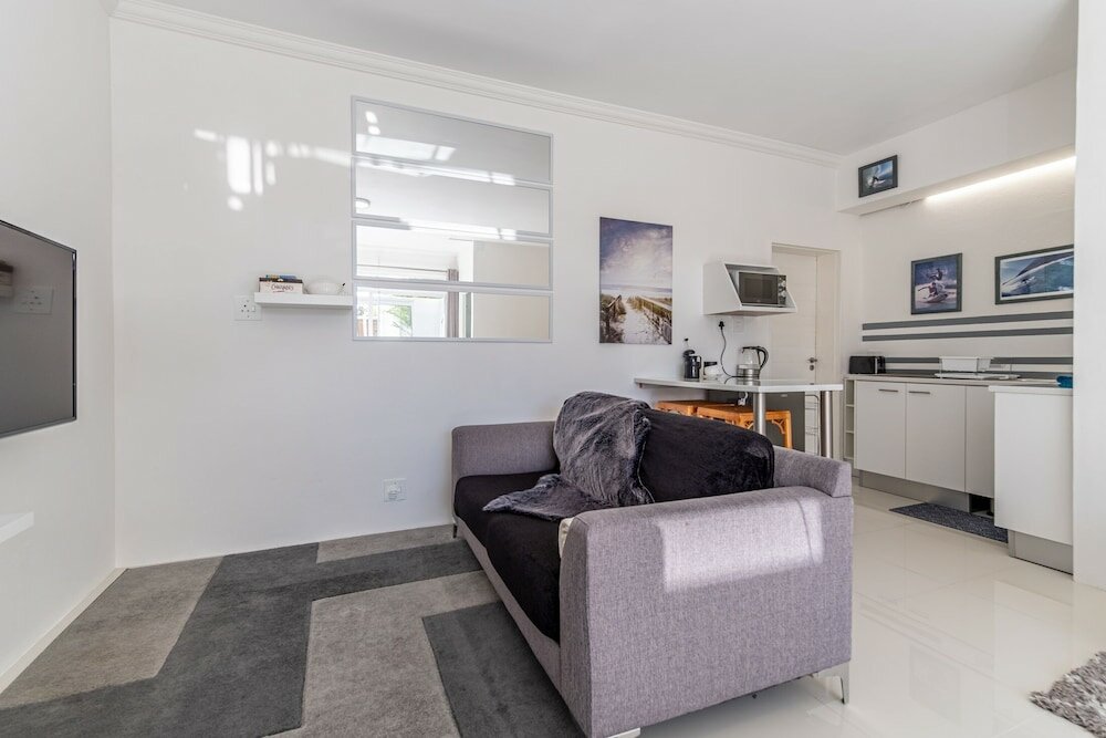 Фото Greenways Beach House