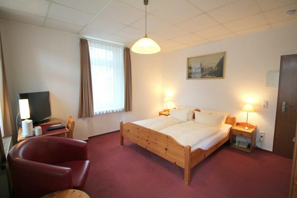 Фото Hotel Burgk