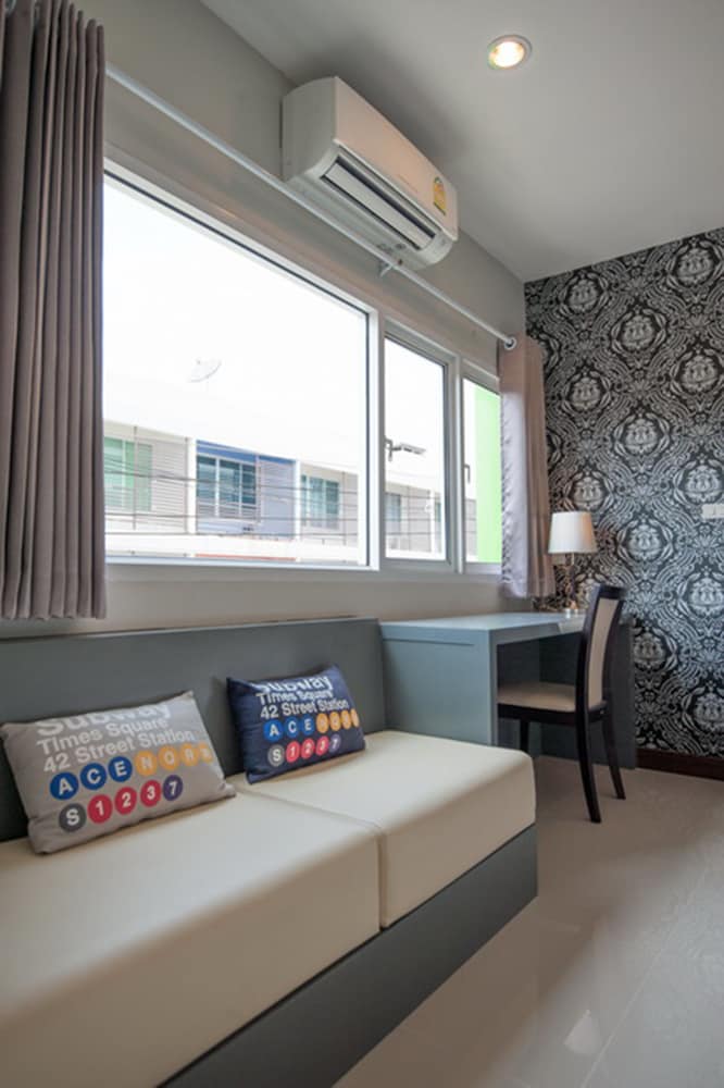 Фото The Cozy Nest Boutique Rooms