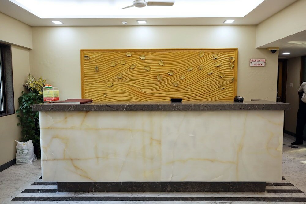 Фото Hotel Bombay International