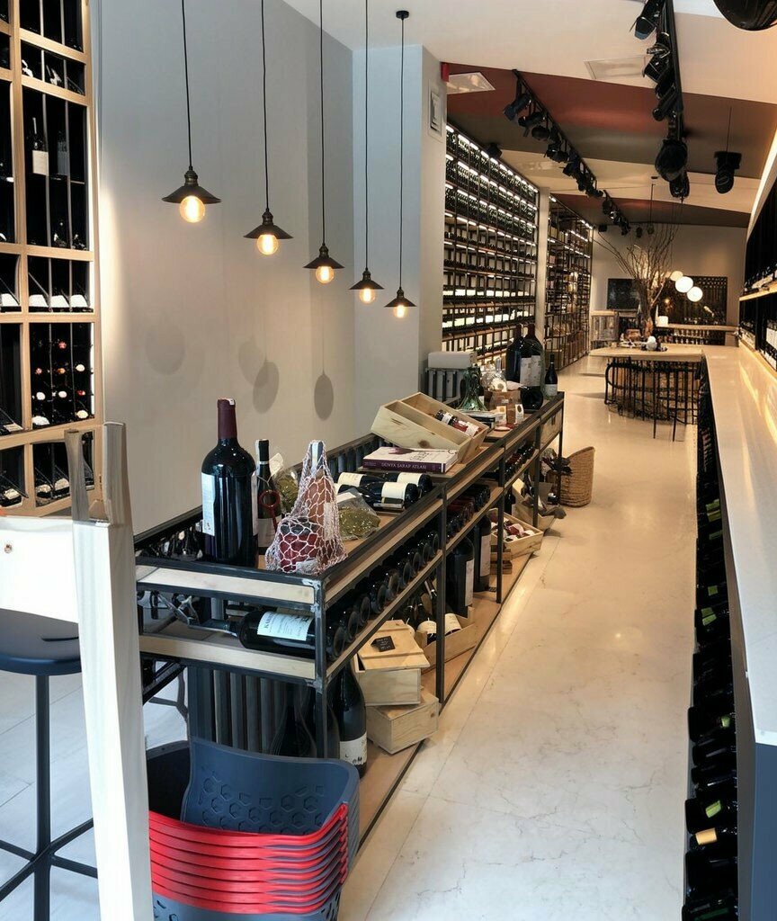 Alcoholic beverages Suvla Bağdat Avenue Store, Istanbul, photo