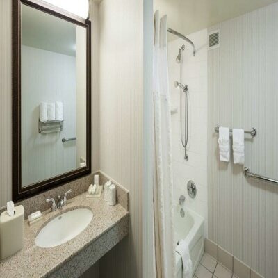 Фото Hilton Garden Inn Dallas/Duncanville