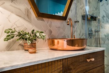 Фото Aisha Petite Suites