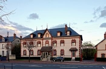 Гостиница Hôtel Restaurant SPA la Maison Tatin в Вьерзоне