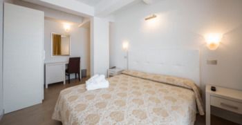 Фото Hotel Alexander