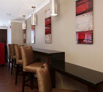 Фото Hampton Inn Atlanta Buckhead